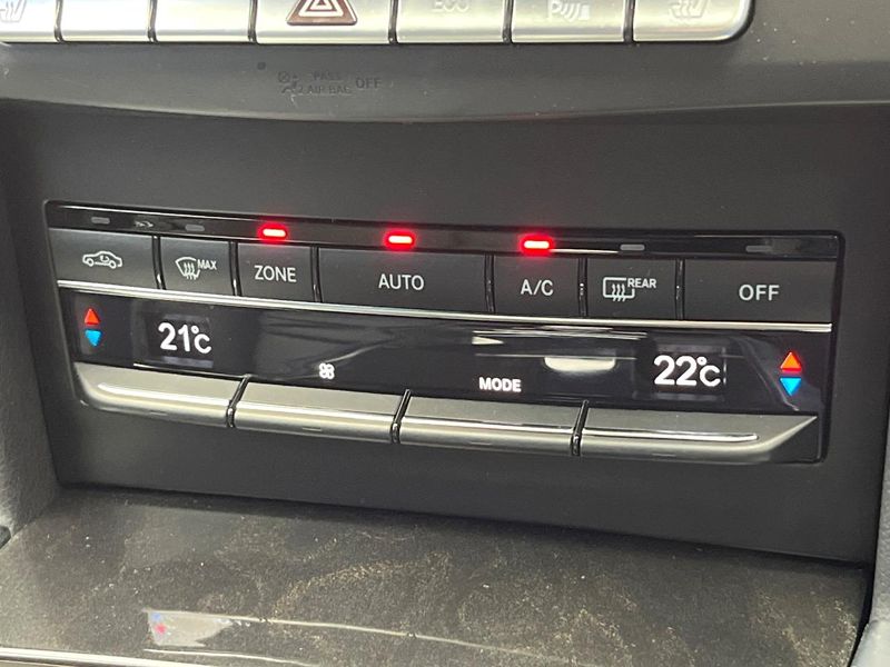 2014 Mercedes Benz E Class RBA-212036C (UW-6a8a667c28814)[21]