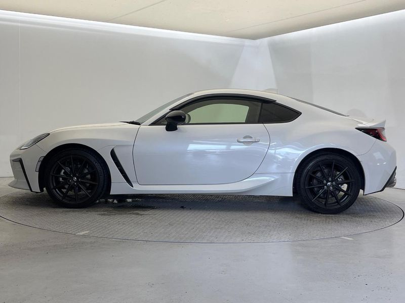 2023 Toyota GR86 3BA-ZN8 (UW-6a8a6694c4e91)[27]