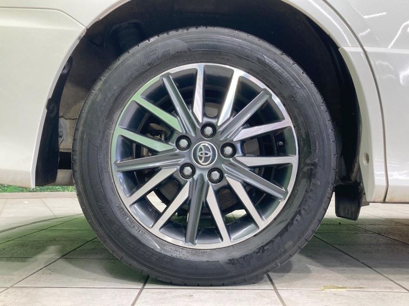 2016 Toyota Voxy DBA-ZRR80W (UW-6a8a66990a6c4)[26]