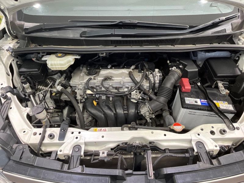 2017 Toyota Voxy DBA-ZRR80W (UW-6a8a669ad0ca5)[4]