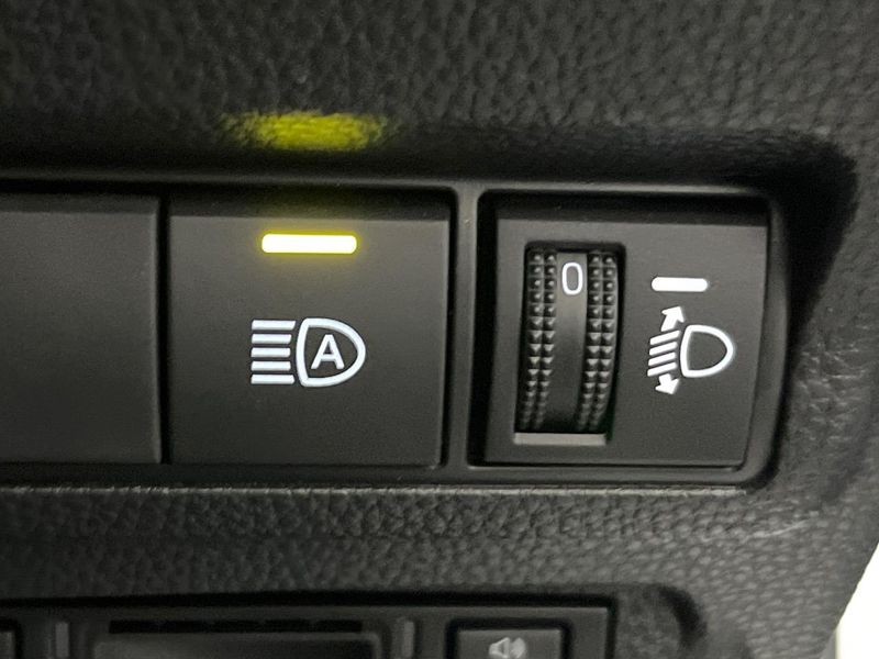 2025 Toyota Corolla Cross 6AA-ZVG13 (UW-6a8a66b190555)[13]
