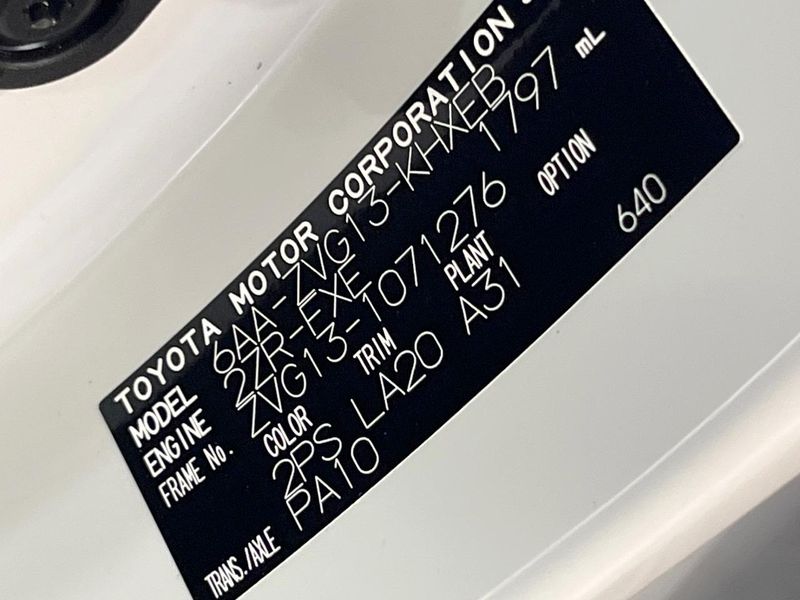 2025 Toyota Corolla Cross 6AA-ZVG13 (UW-6a8a66b190555)[1]