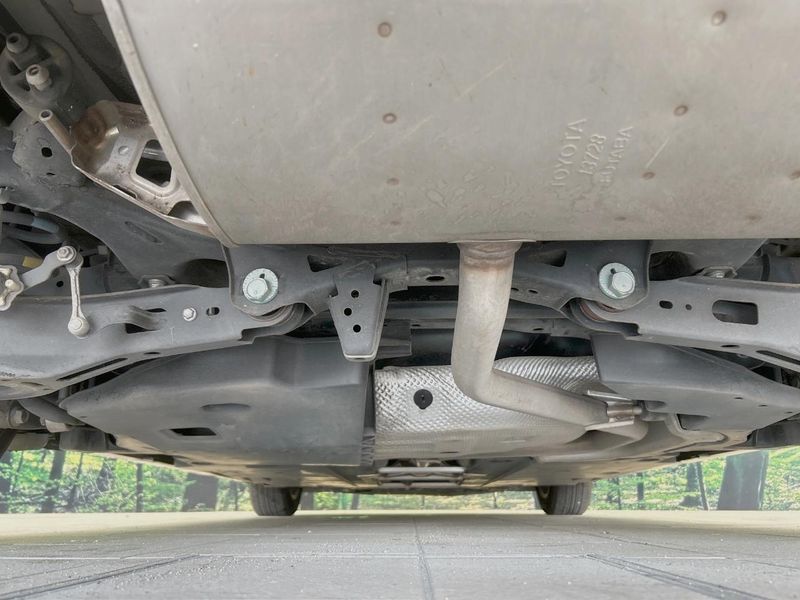 2016 Toyota Prius DAA-ZVW50 (UW-6a8a66bcf2b4f)[14]