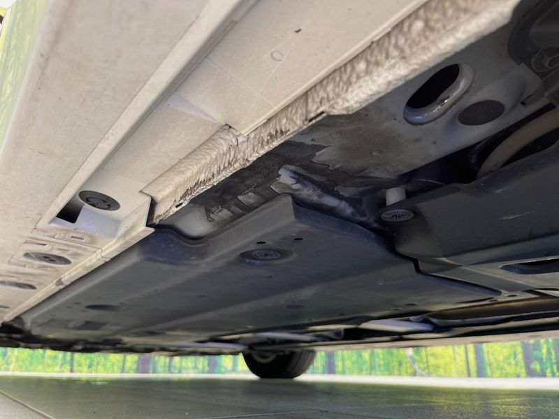 2016 Toyota Prius DAA-ZVW50 (UW-6a8a66bd729a5)[27]