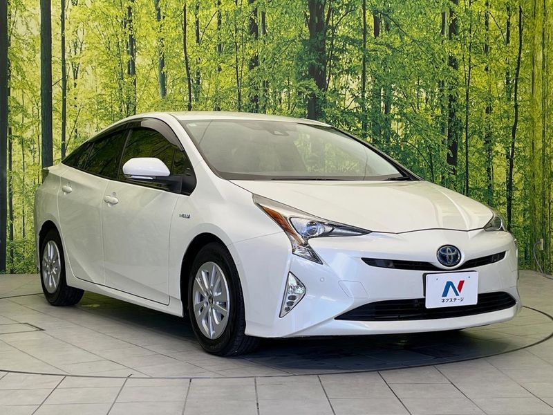 2016 Toyota Prius DAA-ZVW50 (UW-6a8a66bd729a5)[5]