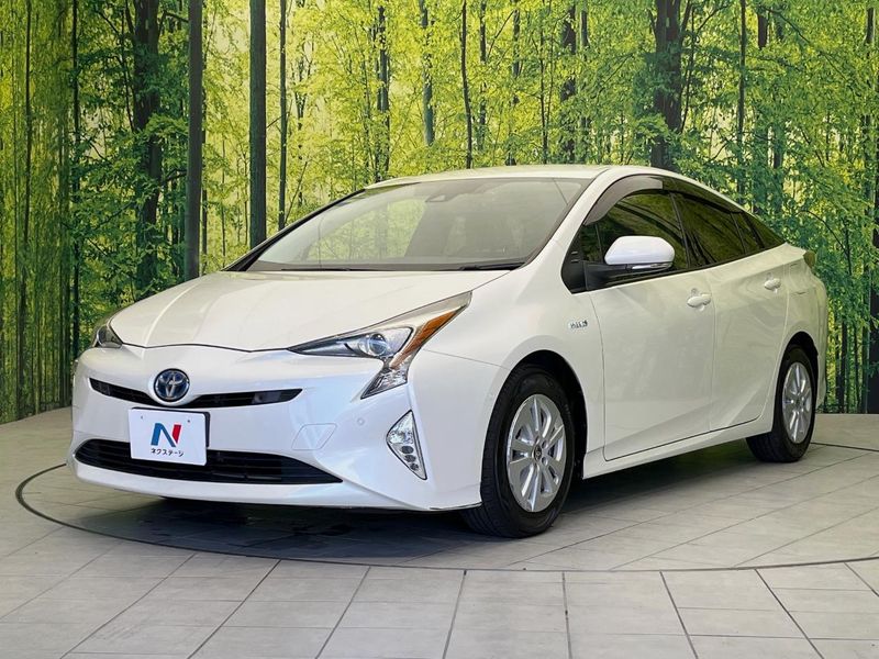 2016 Toyota Prius DAA-ZVW50 (UW-6a8a66bd729a5)[11]