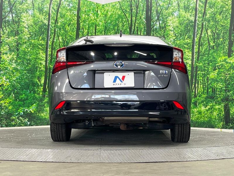 2019 Toyota Prius DAA-ZVW55 (UW-6a8a66c9d8fe1)[29]