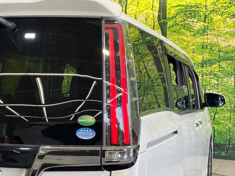2019 Toyota Esquire DAA-ZWR80G (UW-6a8a66d466b81)[27]