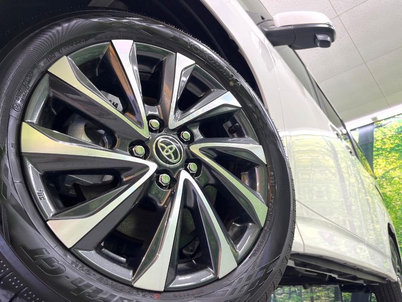 2025 Toyota Voxy 6AA-ZWR90W (UW-6a8a66e45535a)[17]