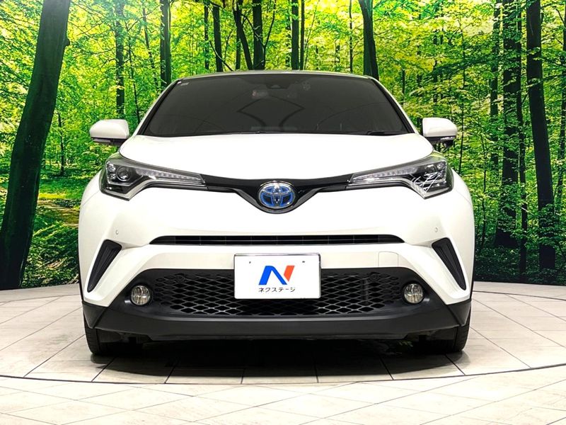 2018 Toyota C-HR DAA-ZYX10 (UW-6a8a66ec3ba25)[18]