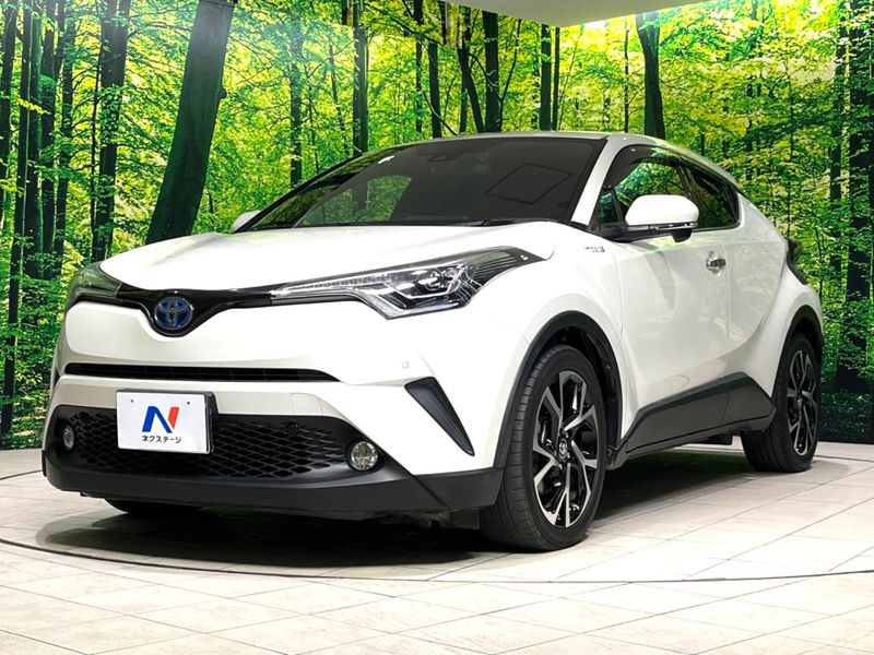 2018 Toyota C-HR DAA-ZYX10 (UW-6a8a66ec3ba25)[17]
