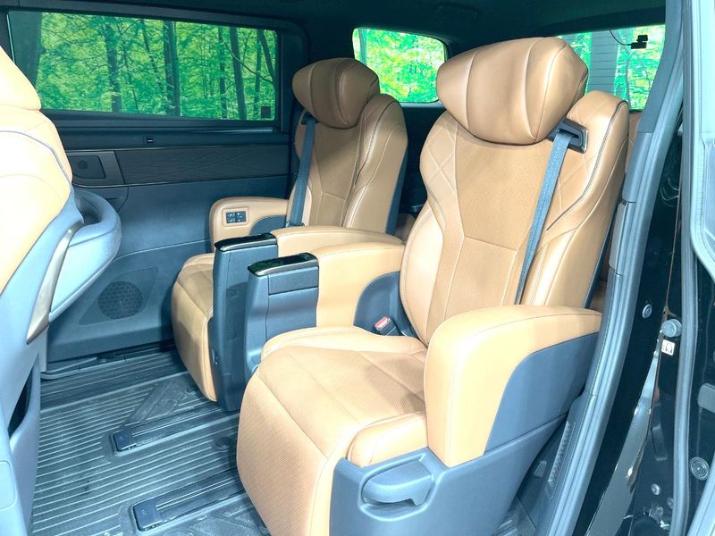2023 Toyota Vellfire Hybrid 6AA-AAHH45W (UW-6a8bb4718c865)[28]