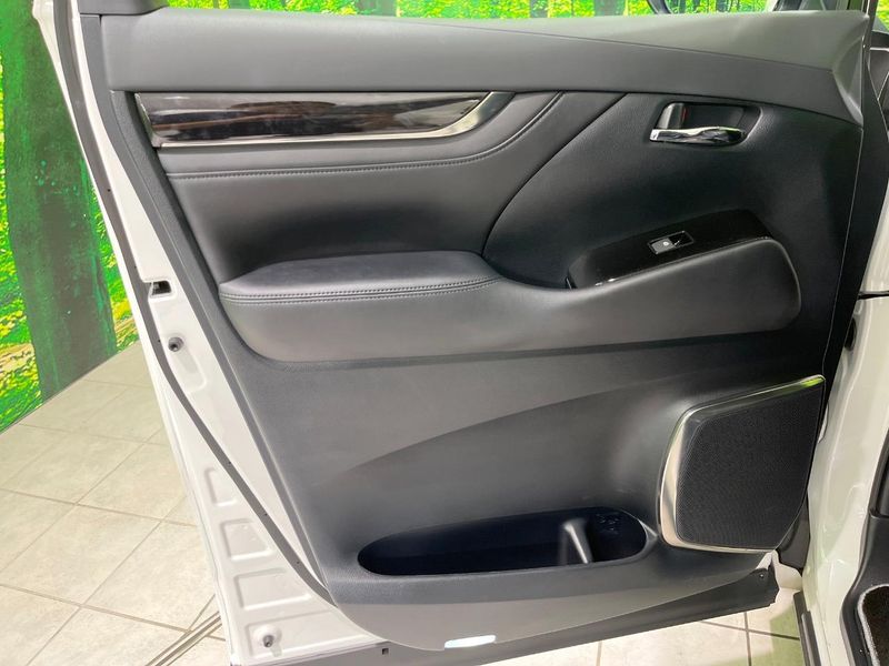 2018 Toyota Vellfire DBA-AGH30W (UW-6a8bb47fe3485)[28]