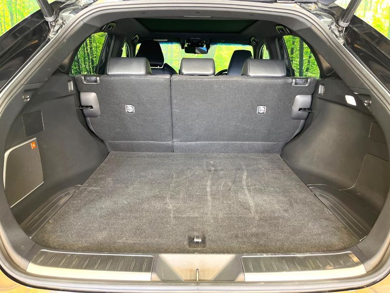 2023 Toyota Harrier Hybrid 6AA-AXUH80 (UW-6a8bb4b206649)[23]