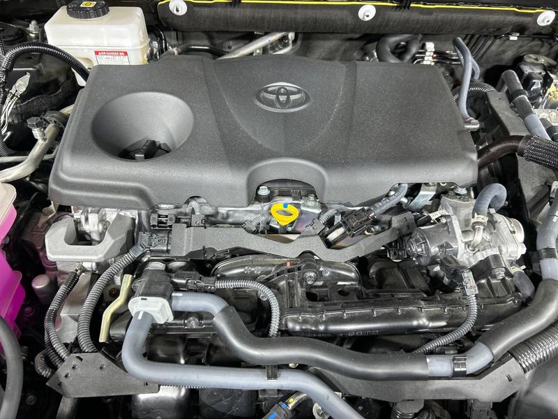 2024 Toyota Harrier Hybrid 6AA-AXUH80 (UW-6a8bb4b817238)[9]