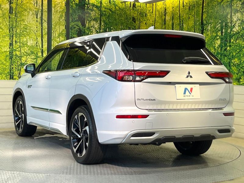 2022 Mitsubishi OUTLANDER PHEV 5LA-GN0W (UW-6a8bb55857d8f)[29]
