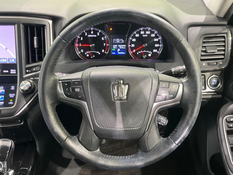 2013 Toyota Crown DBA-GRS211 (UW-6a8bb5675a0ce)[10]