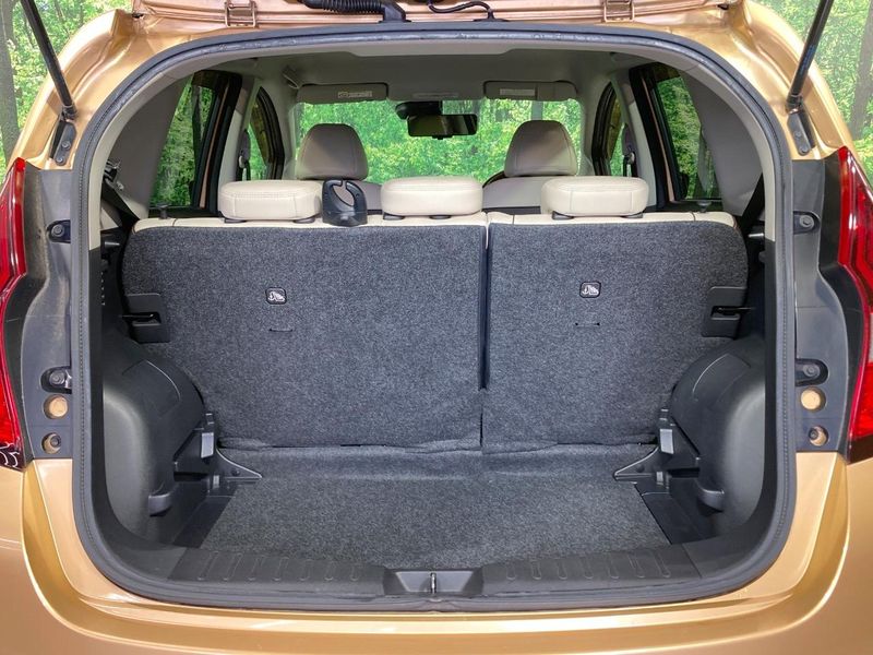 2016 Nissan Note DAA-HE12 (UW-6a8bb580be48e)[10]