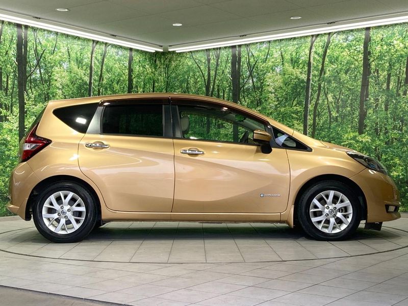 2016 Nissan Note DAA-HE12 (UW-6a8bb580be48e)[7]