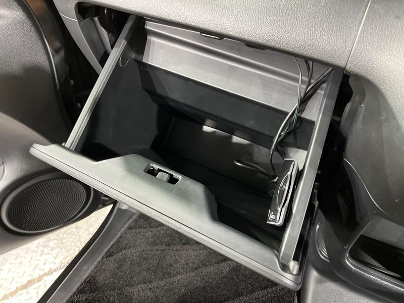 2015 Honda N-BOX DBA-JF1 (UW-6a8bb5b4dd204)[17]