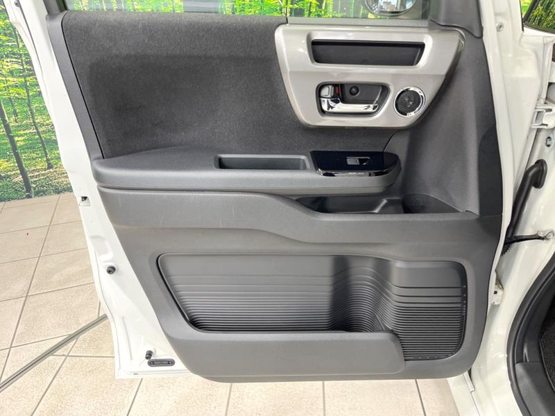 2023 Honda N-BOX CUSTOM 6BA-JF3 (UW-6a8bb5d10dba6)[17]