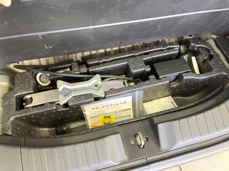 2021 Honda N-BOX CUSTOM 6BA-JF4 (UW-6a8bb5dca388c)[18]