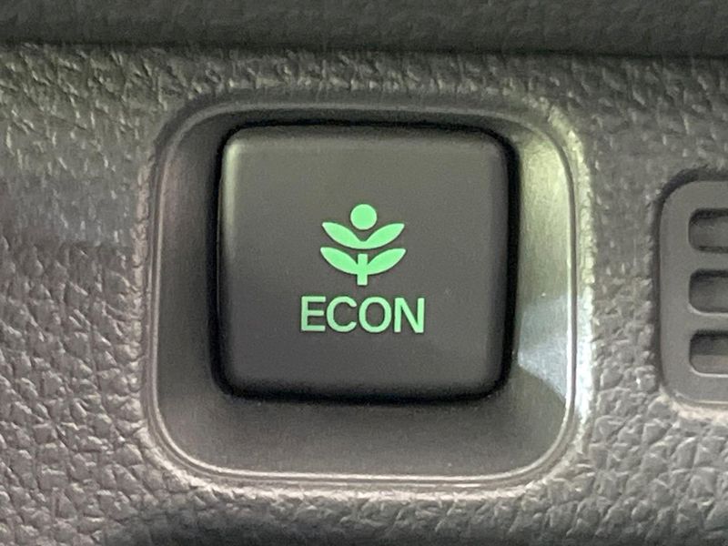 2025 Honda N-VAN 5BD-JJ1 (UW-6a8bb5fe08d3d)[15]
