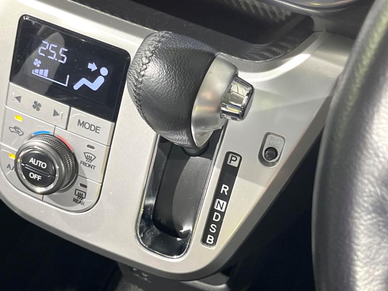 2015 Daihatsu Cast DBA-LA250S (UW-6a8bb62d747c4)[13]