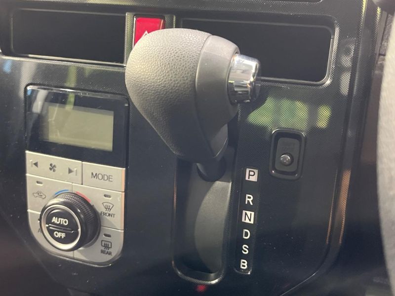 2017 Toyota TANK DBA-M910A (UW-6a8bb68708d93)[22]