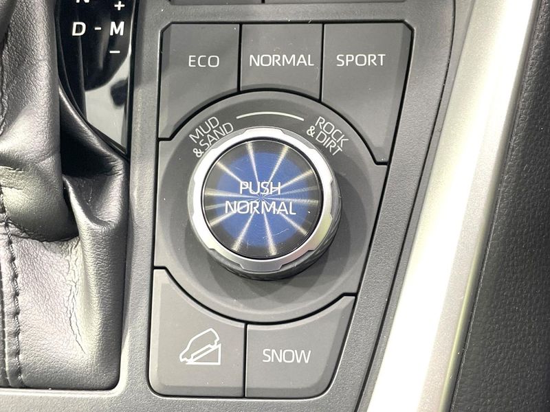 2020 Toyota RAV4 6BA-MXAA54 (UW-6a8bb6ef64d80)[22]