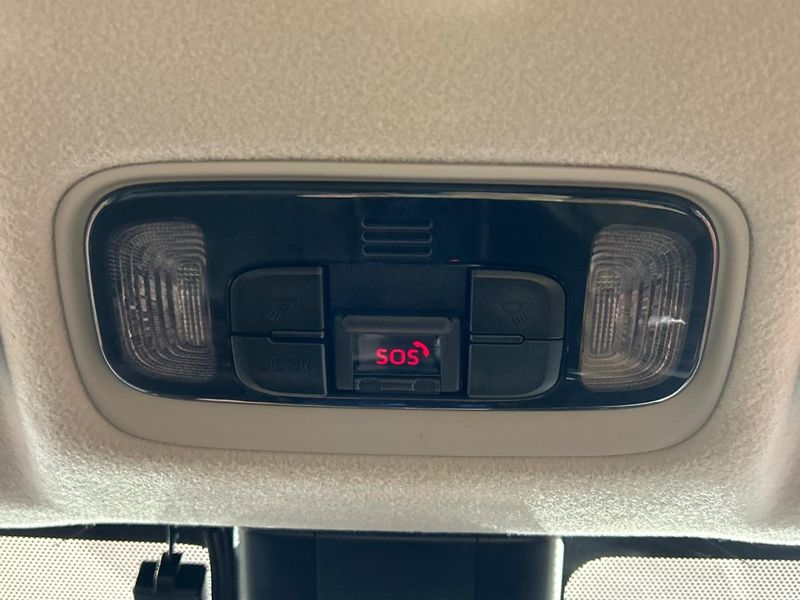 2022 Toyota Yaris Cross 6AA-MXPJ10 (UW-6a8bb704ef234)[18]