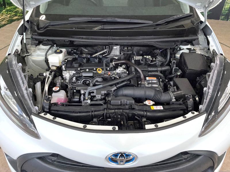 2022 Toyota Aqua 6AA-MXPK11 (UW-6a8bb70d861ee)[5]