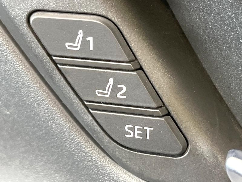 2023 Toyota Prius 6AA-MXWH60 (UW-6a8bb72aacbad)[12]