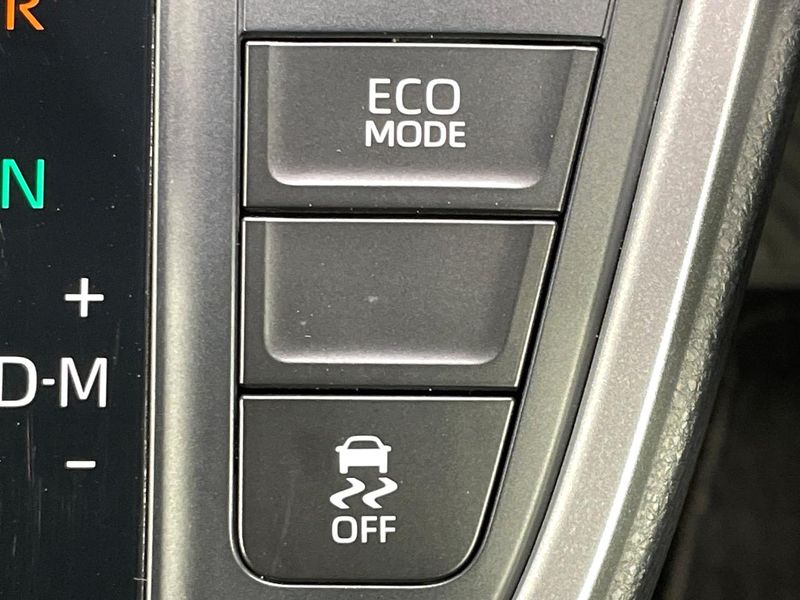 2023 Toyota Voxy 6BA-MZRA90W (UW-6a8bb7383fb54)[29]