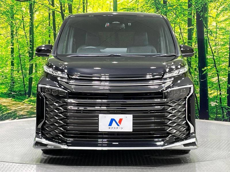 2023 Toyota Voxy 6BA-MZRA90W (UW-6a8bb7383fb54)[5]