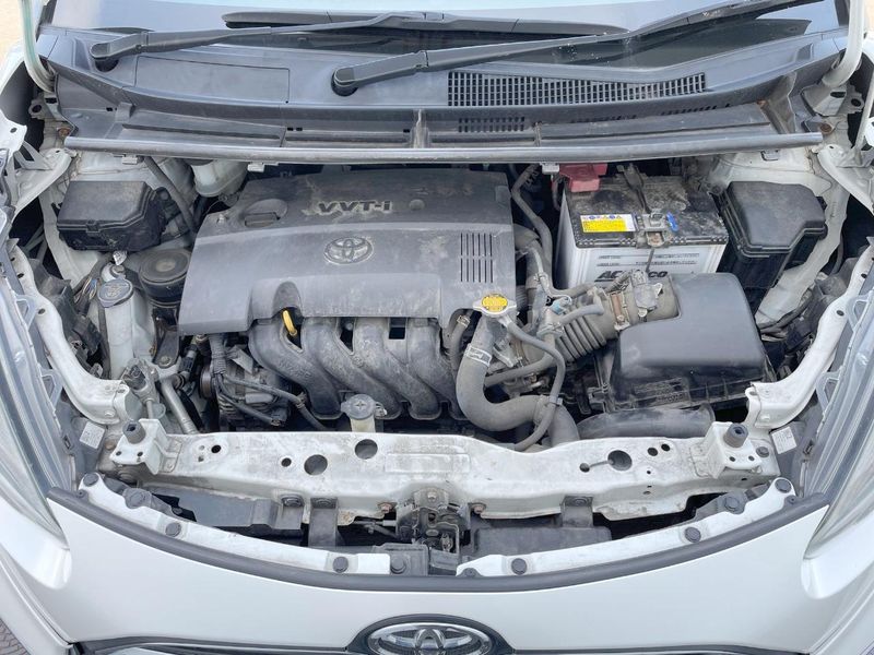 2015 Toyota Sienta DBA-NCP175G (UW-6a8bb741a3547)[16]