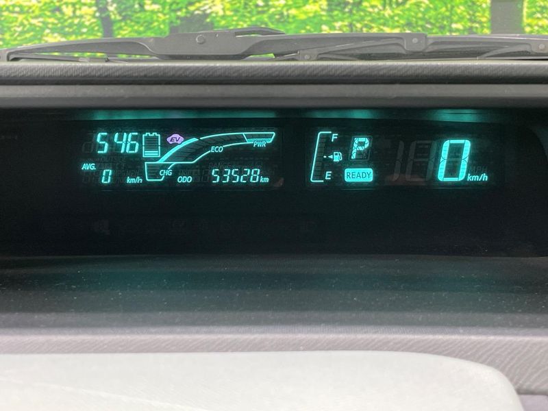 2012 Toyota Aqua DAA-NHP10 (UW-6a8bb74c52231)[4]