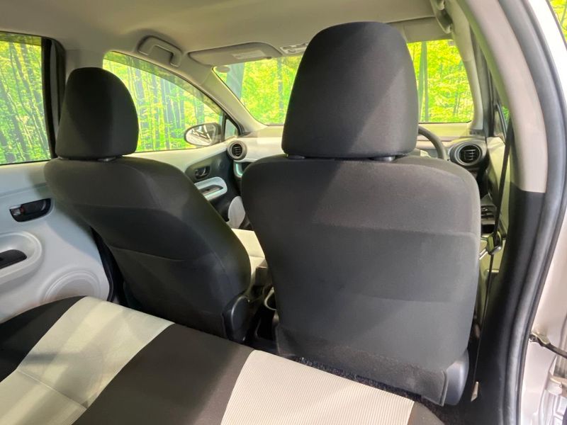 2013 Toyota Aqua DAA-NHP10 (UW-6a8bb74c80598)[26]