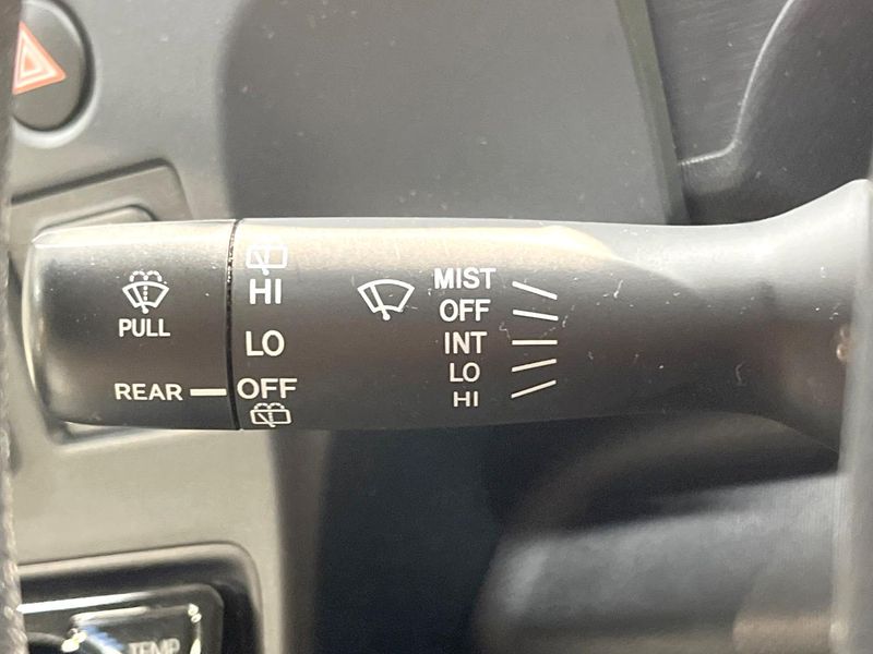 2017 Toyota Aqua DAA-NHP10 (UW-6a8bb7534c7f9)[21]