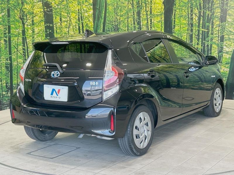 2020 Toyota Aqua DAA-NHP10 (UW-6a8bb757465be)[24]