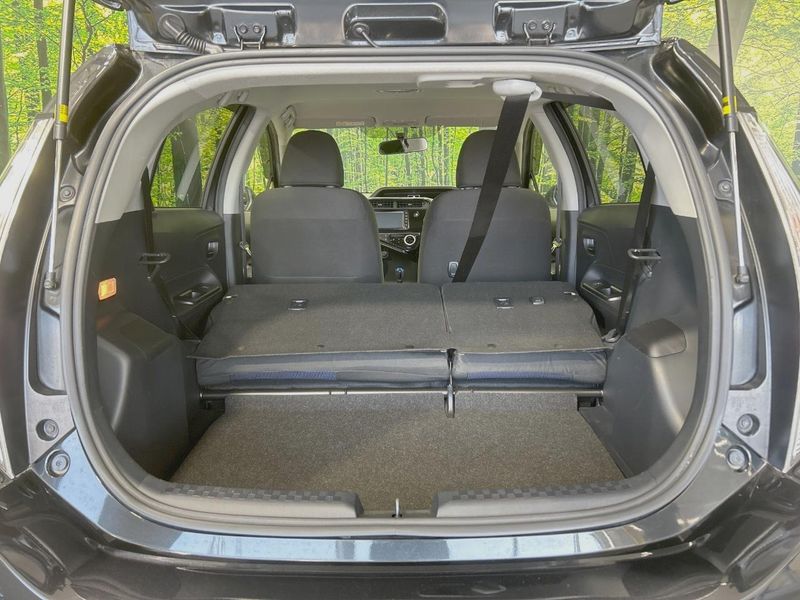 2020 Toyota Aqua DAA-NHP10 (UW-6a8bb757465be)[8]