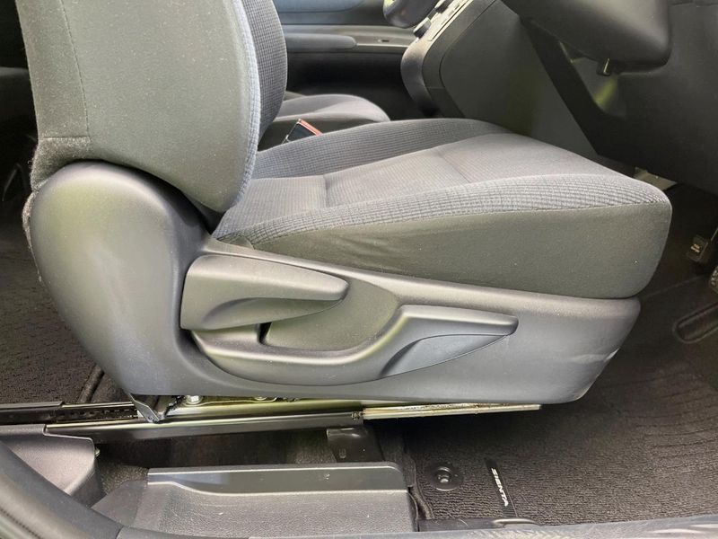 2015 Toyota Sienta DBA-NSP170G (UW-6a8bb75dd8a6c)[18]