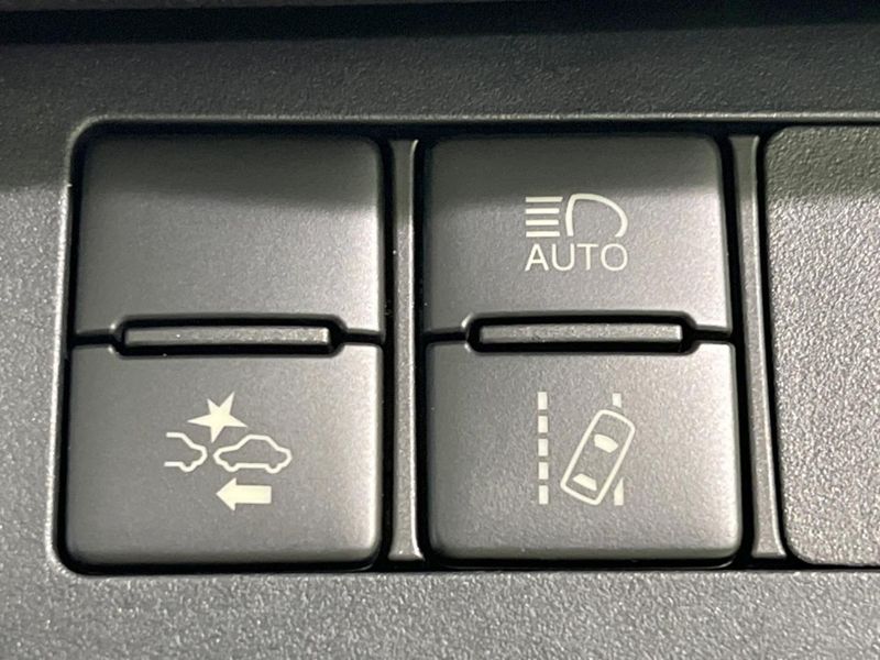 2019 Toyota Sienta DBA-NSP170G (UW-6a8bb762a4e17)[22]
