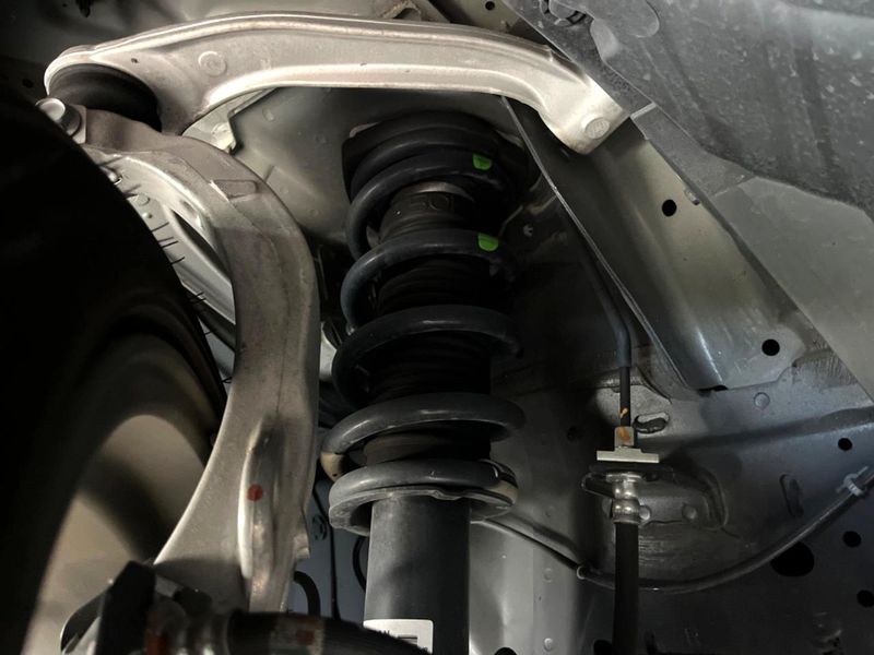 2022 Nissan Skyline 5BA-RV37 (UW-6a8bb77fdabc2)[5]