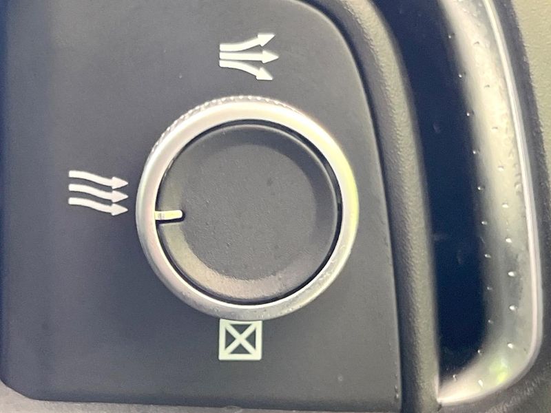 2022 Honda Vezel 6AA-RV5 (UW-6a8bb784d3139)[12]