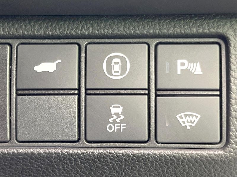 2022 Honda Vezel 6AA-RV5 (UW-6a8bb784d3139)[10]