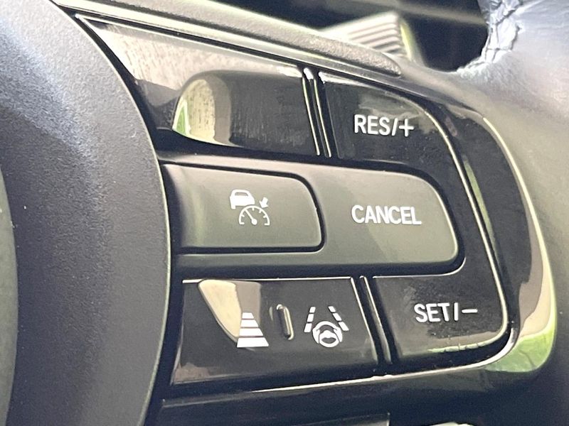 2022 Honda Vezel 6AA-RV5 (UW-6a8bb784d3139)[14]