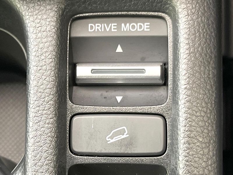 2022 Honda Vezel 6AA-RV5 (UW-6a8bb784d3139)[20]