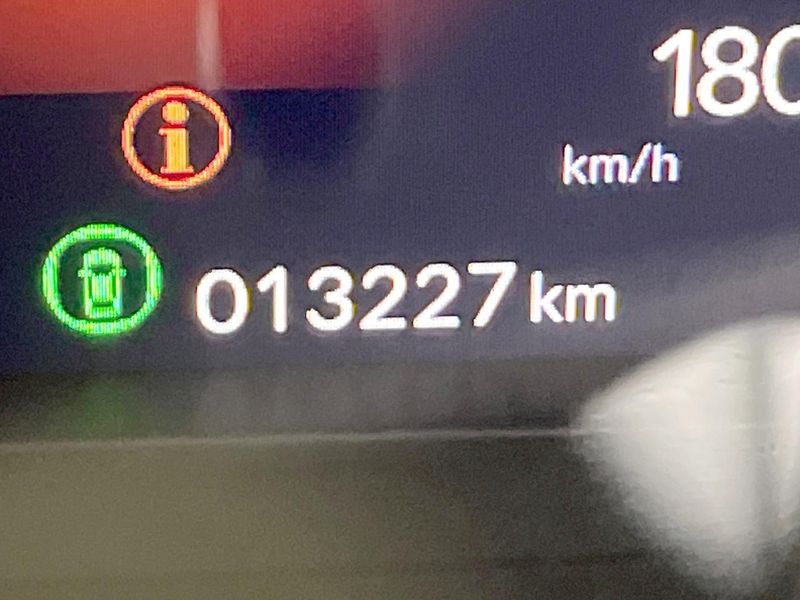 2024 Honda ZR-V 6AA-RZ4 (UW-6a8bb78ed9758)[2]