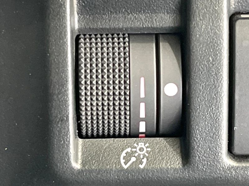 2020 Subaru Forester 5AA-SKE (UW-6a8bb7a369fe5)[29]